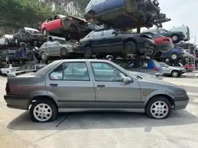 Sloopvoertuig renault 19 ii chamade (l53_) 1.4 van het jaar 1995 aangedreven 