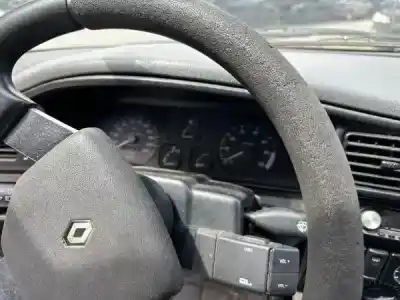 Sloopvoertuig renault 19 ii chamade (l53_) 1.4 van het jaar 1995 aangedreven 