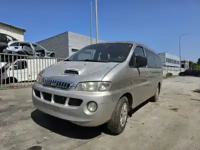 Sloopvoertuig HYUNDAI H-1 / STAREX AUTOBÚS (A1) 2.5 TCi van het jaar 2004 aangedreven D4BH