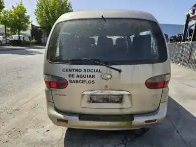 Sloopvoertuig hyundai h-1 / starex autobús (a1) 2.5 tci van het jaar 2004 aangedreven d4bh
