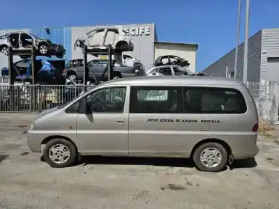 Sloopvoertuig hyundai h-1 / starex autobús (a1) 2.5 tci van het jaar 2004 aangedreven d4bh