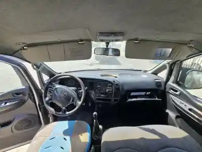 Sloopvoertuig hyundai h-1 / starex autobús (a1) 2.5 tci van het jaar 2004 aangedreven d4bh