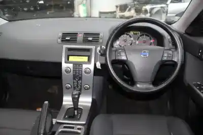 Veículo de Sucata volvo s40 ii (ms) d5 gasóleo 2008 4p do ano 2008 alimentado 