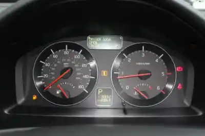 Veículo de Sucata volvo s40 ii (ms) d5 gasóleo 2008 4p do ano 2008 alimentado 