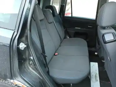 Veicolo di demolizione mazda 2 (dy) gasolina 2004 5p dell'anno 2004 alimentato fuja