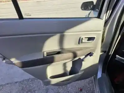 Veículo de Sucata mazda 2 (dy) 1.2 do ano 2003 alimentado fuja