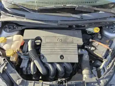 Veículo de Sucata mazda 2 (dy) 1.2 do ano 2003 alimentado fuja