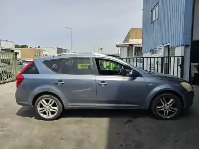 Veicolo di demolizione kia ceed sw (ed) 1.6 crdi 90 dell'anno 2007 alimentato d4fb