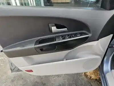 Veicolo di demolizione kia ceed sw (ed) 1.6 crdi 90 dell'anno 2007 alimentato d4fb