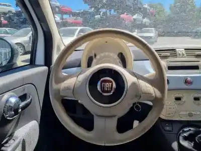 Veículo de Sucata fiat 500 (312_) 1.2 (312axa1a) do ano 2011 alimentado 169 a4.000