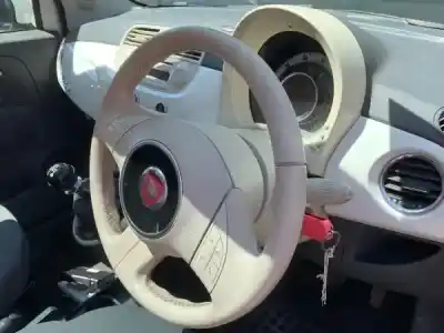 Veículo de Sucata fiat 500 (312_) 1.2 (312axa1a) do ano 2010 alimentado 169 a4.000