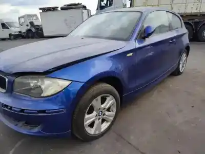 Veículo de Sucata BMW 1 (E81) 118 d do ano 2023 alimentado N47 D20 A