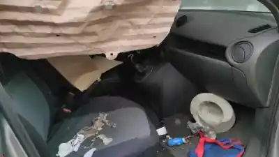 Scrapping Vehicle mazda 2 (de_, dh_) 1.3 (de3fs) of the year 2010 powered 