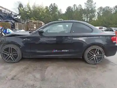 Veículo de Sucata bmw 1 coupé (e82) 120 d do ano 2008 alimentado n47 d20 a