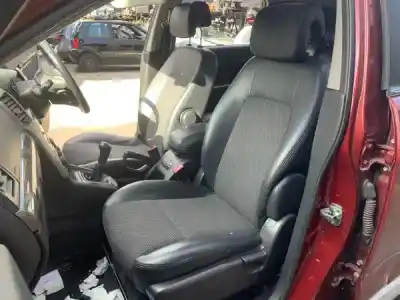 Vehicul casat chevrolet captiva (c100, c140) 2.0 d 4wd al anului 2007 alimentat 