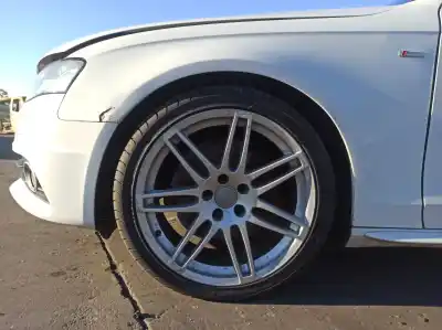 Здавання транспортного засобу audi a4 b8 (8k2) 2.0 tdi року 2011 потужний 