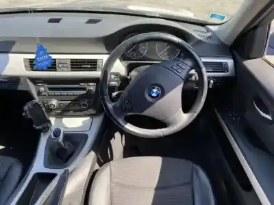 Veículo de Sucata bmw 3 touring (e91) 318 d do ano 2010 alimentado n47 d20 c