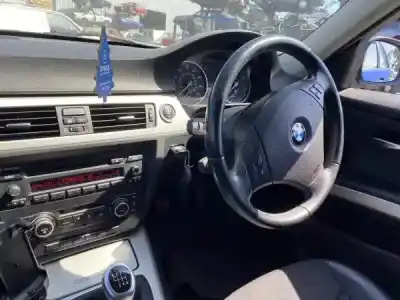 Veículo de Sucata bmw 3 touring (e91) 318 d do ano 2010 alimentado n47 d20 c