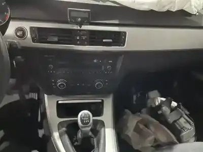 Scrapping Vehicle bmw 3 touring (e91) 320 d of the year 2021 powered n47 d20 c