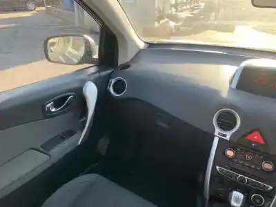 Veículo de Sucata renault koleos i (hy_) 2.0 dci 4x4 (hy0k) do ano 2009 alimentado 