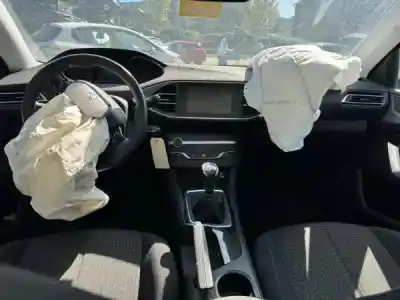 Здавання транспортного засобу peugeot 308 sw ii (lc_, lj_, lr_, lx_, l4_) 1.5 bluehdi 130 року 2019 потужний yhz (dv5rc)