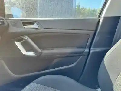 Здавання транспортного засобу peugeot 308 sw ii (lc_, lj_, lr_, lx_, l4_) 1.5 bluehdi 130 року 2019 потужний yhz (dv5rc)