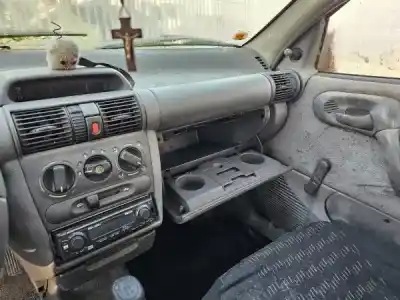 Veicolo di demolizione opel corsa a caixa (s83) 1.5 d (f08. w5l) dell'anno 1995 alimentato 15 d