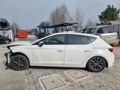 Здавання транспортного засобу seat leon (5f1) 1.5 tgi року 2018 потужний dhfa