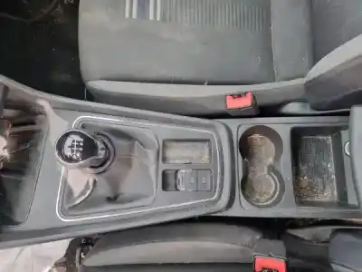 Здавання транспортного засобу seat leon (5f1) 1.5 tgi року 2018 потужний dhfa