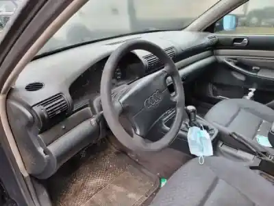 Scrapping Vehicle audi a4 b5 (8d2) 1.9 tdi of the year 1998 powered afn