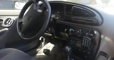 Veículo de Sucata ford mondeo ii (bap) 1.6 i do ano 1997 alimentado l1j