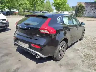 Здавання транспортного засобу volvo v40 hatchback (525) d2 року 2025 потужний d 4204 t13|d 4204 t8