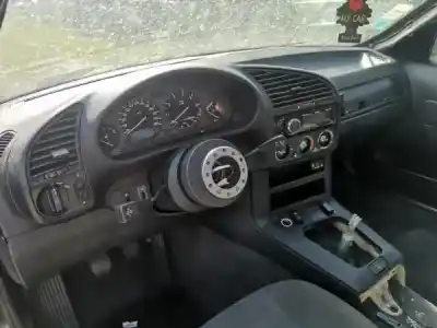 Scrapping Vehicle bmw 3 (e36) 316 i of the year 2005 powered 