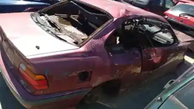 Veicolo di demolizione bmw 3 (e36) 318 is dell'anno 1993 alimentato 