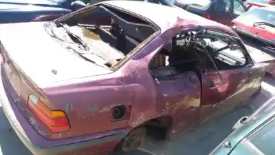 Veicolo di demolizione bmw 3 (e36) 318 is dell'anno 1993 alimentato 