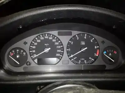 Veicolo di demolizione bmw 3 (e36) 318 i dell'anno 1995 alimentato m42 b18 (184s1)