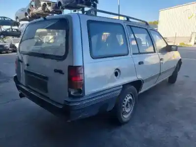 Sloopvoertuig opel kadett e combi (t85) 1.4 s (c15. c35. d15. d35) van het jaar 1990 aangedreven 14 nv