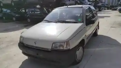 Veicolo di demolizione renault clio i (b/c57_, 5/357_) 1.2 (b/c/s57a b/c57s 5/357f 5/357j 5/357l 5/357r) dell'anno 1991 alimentato 