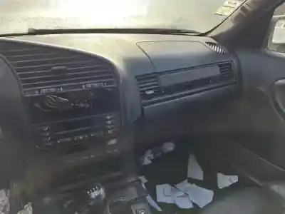 Veicolo di demolizione bmw 3 touring (e36) 318 tds dell'anno 1998 alimentato m41 d17 (174t1)