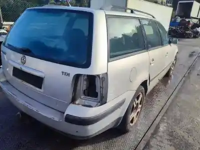 Sloopvoertuig volkswagen passat variant (3b5) 1.9 tdi van het jaar 1999 aangedreven ajm