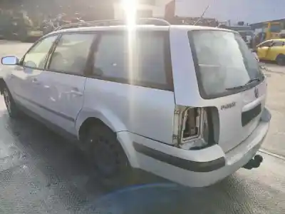 Sloopvoertuig volkswagen passat variant (3b5) 1.9 tdi van het jaar 1999 aangedreven ajm
