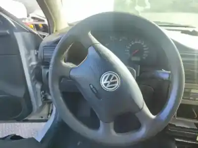 Sloopvoertuig volkswagen passat variant (3b5) 1.9 tdi van het jaar 1999 aangedreven ajm