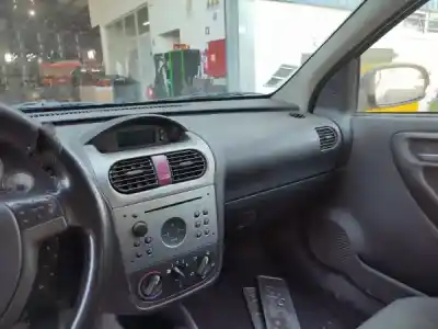 Здавання транспортного засобу opel corsa c (x01) 1.2 (f08, f68) року 2002 потужний z 12 xe