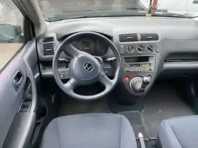 Veicolo di demolizione honda civic vii hatchback (eu, ep, ev) 1.4 is (ep1 eu5 eu7) dell'anno 2002 alimentato d14z6 Veicolo di demolizione honda civic vii hatchback (eu, ep, ev) 1.4 is (ep1 eu5 eu7) dell'anno 2002 alimentato d14z6