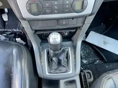 Veicolo di demolizione ford focus ii (da_, hcp, dp) 1.6 tdci dell'anno 2005 alimentato g8da