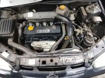 Veicolo di demolizione opel corsa b (s93) 1.5 td (f08. f68. m68) dell'anno 1997 alimentato  Veicolo di demolizione opel corsa b (s93) 1.5 td (f08. f68. m68) dell'anno 1997 alimentato