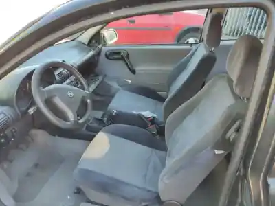 Veicolo di demolizione opel corsa b (s93) 1.5 td (f08. f68. m68) dell'anno 2000 alimentato x 15 td