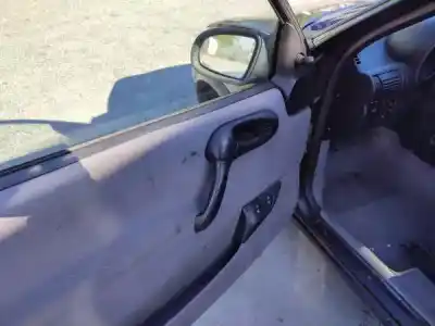 Veicolo di demolizione opel corsa b (s93) 1.5 td (f08. f68. m68) dell'anno 2000 alimentato x 15 td