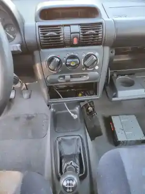 Veicolo di demolizione opel corsa b (s93) 1.5 td (f08. f68. m68) dell'anno 2000 alimentato x 15 td