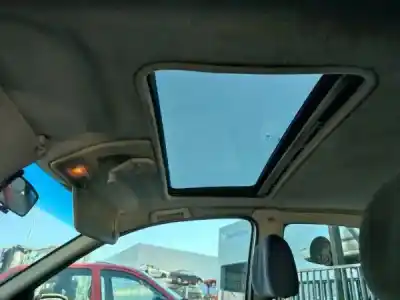 Veicolo di demolizione opel corsa b (s93) 1.5 td (f08. f68. m68) dell'anno 2000 alimentato x 15 td